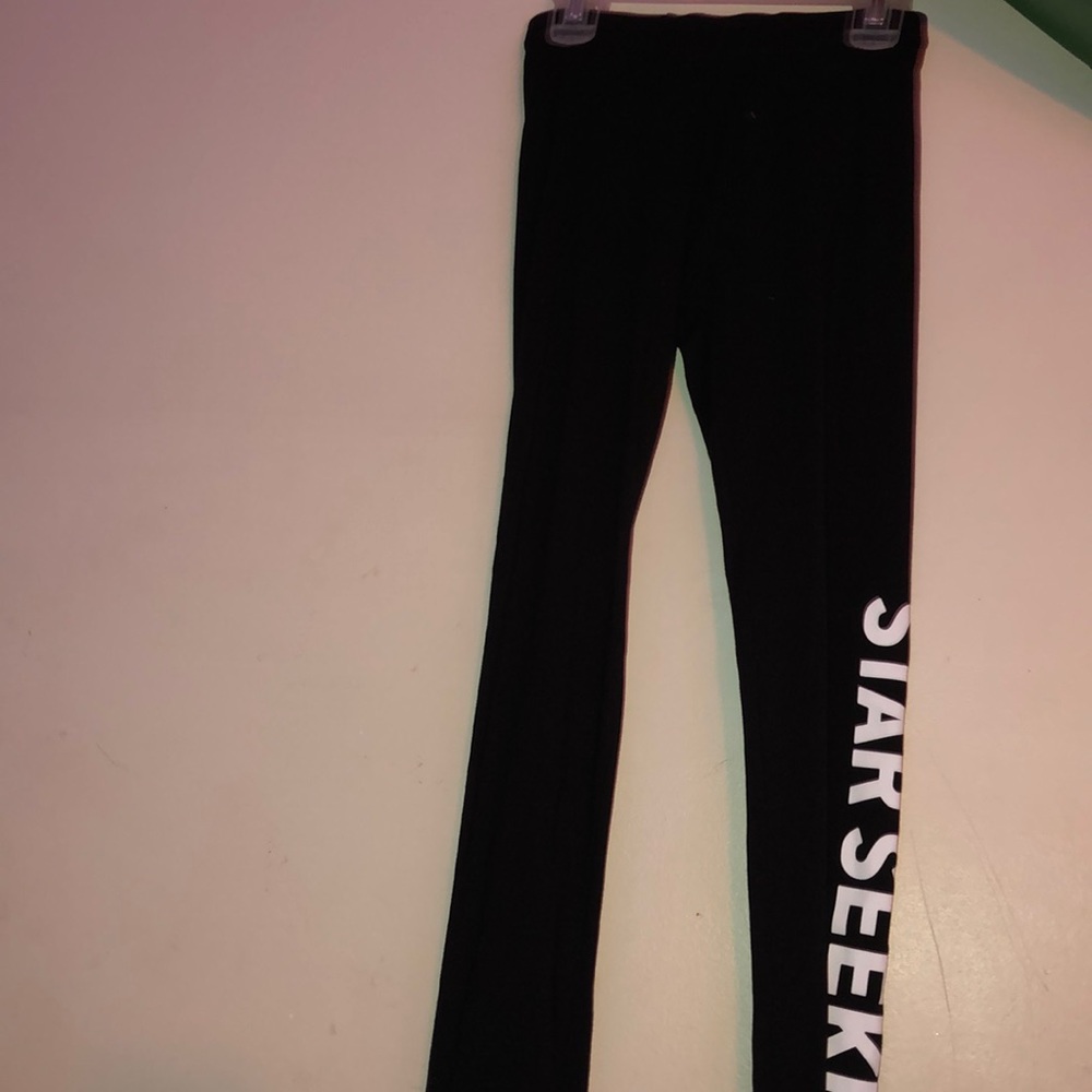 black leggings that says star seeker